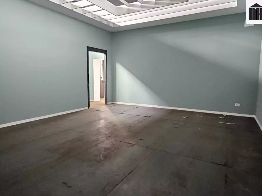 Immagine 11 di Capannone industriale in vendita  a Santa Croce Sull'arno