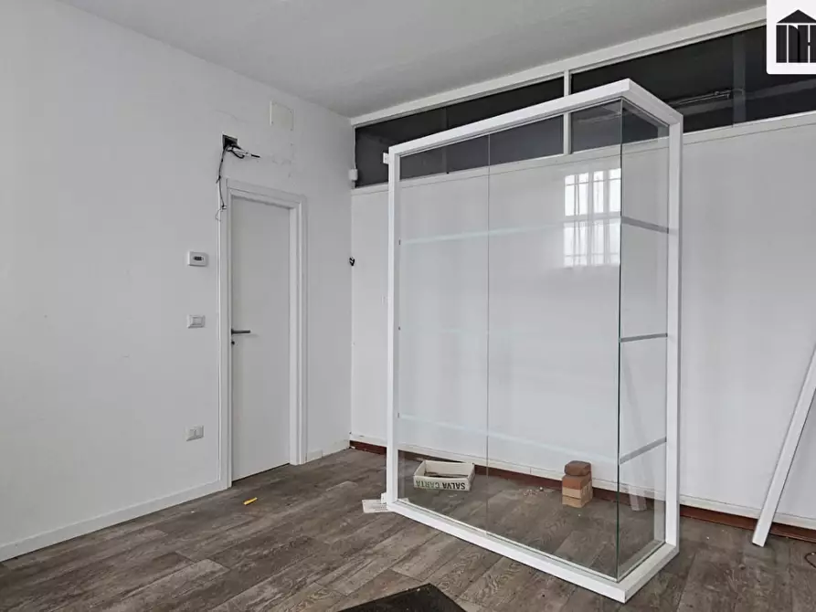 Immagine 19 di Capannone industriale in vendita  a Santa Croce Sull'arno