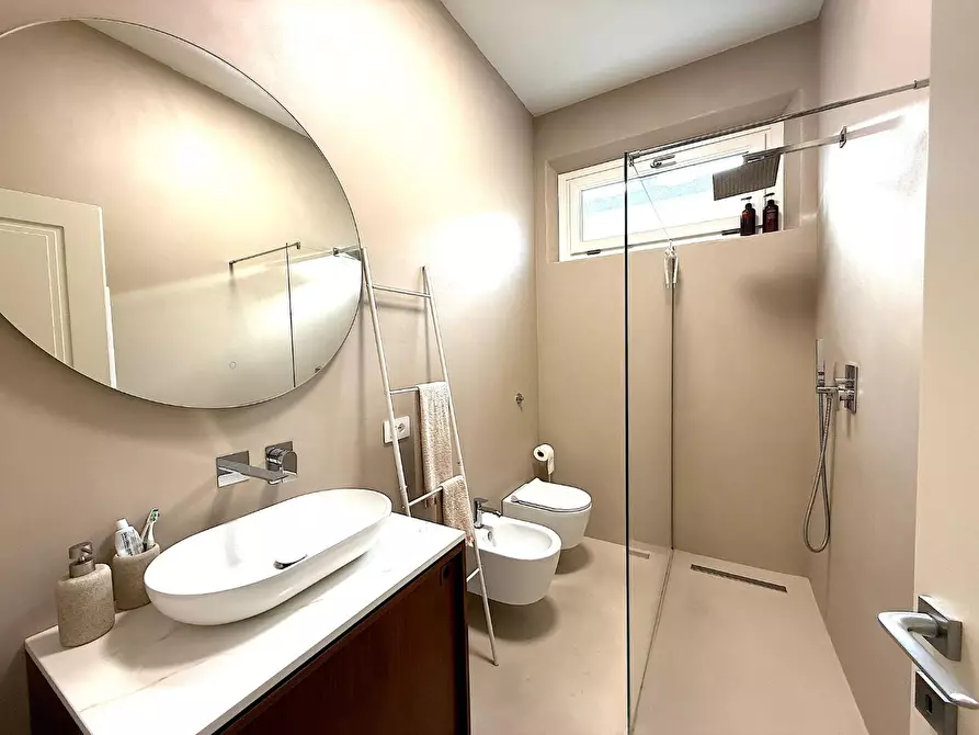 Immagine 16 di Appartamento in vendita  a Empoli