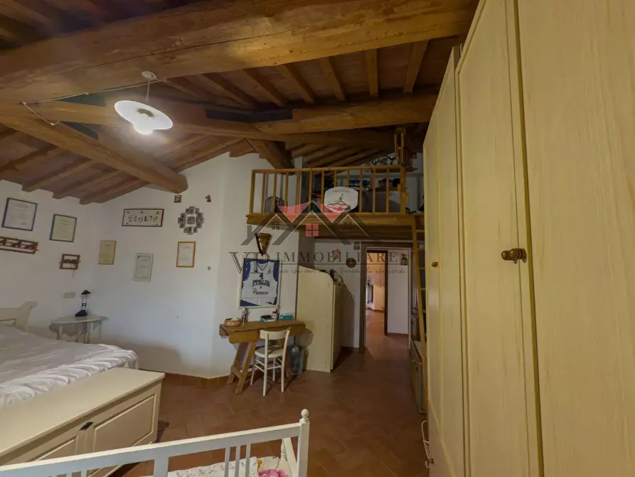 Immagine 22 di Appartamento in vendita  a Pomarance