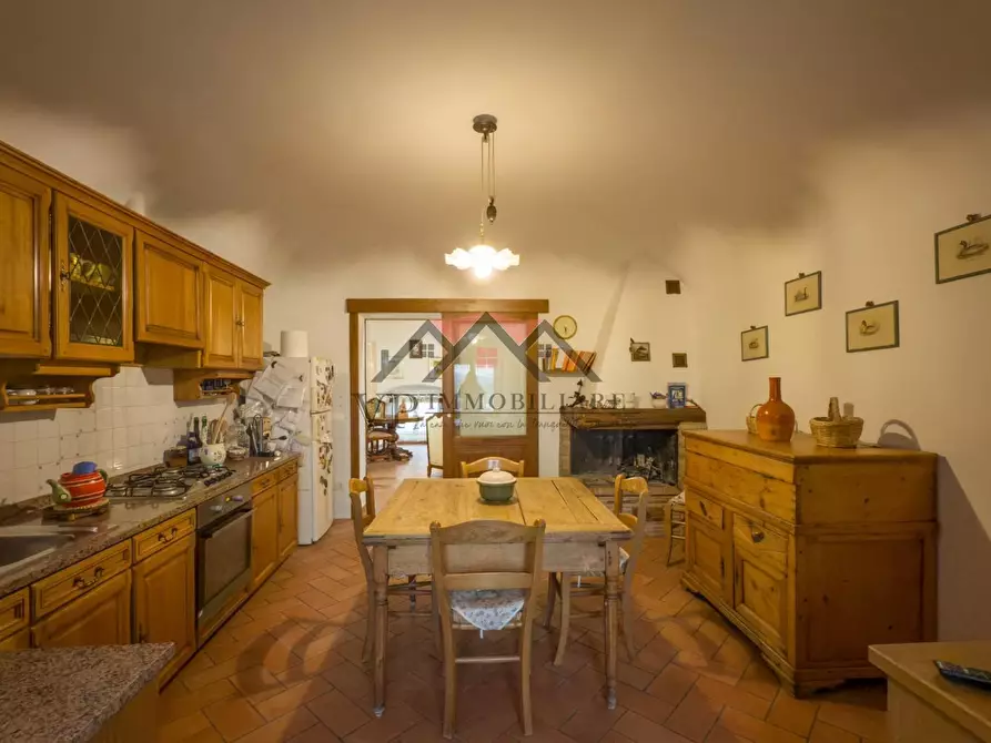 Immagine 13 di Appartamento in vendita  a Pomarance