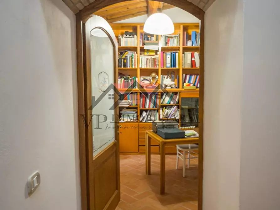 Immagine 23 di Appartamento in vendita  a Pomarance