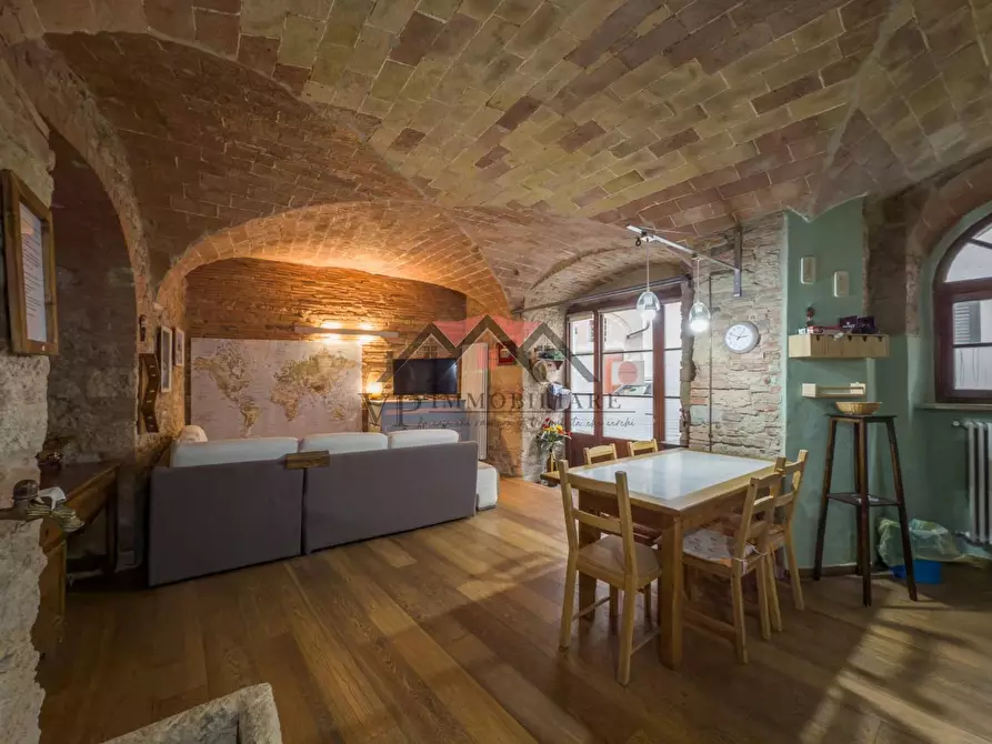 Immagine 10 di Appartamento in vendita  a Pomarance