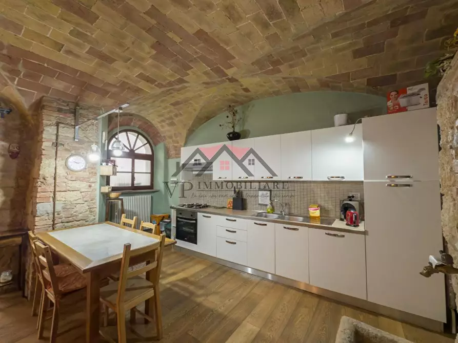 Immagine 3 di Appartamento in vendita  a Pomarance