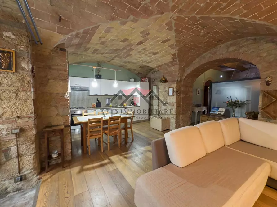 Immagine 8 di Appartamento in vendita  a Pomarance