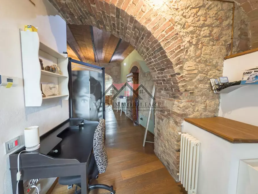 Immagine 18 di Appartamento in vendita  a Pomarance