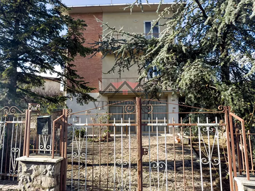 Immagine 4 di Casa bifamiliare in vendita  a Castelnuovo Val Di Cecina