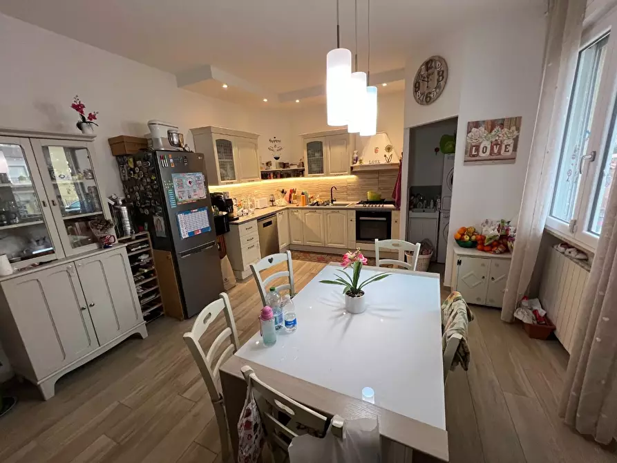 Immagine 16 di Appartamento in vendita  a Cecina