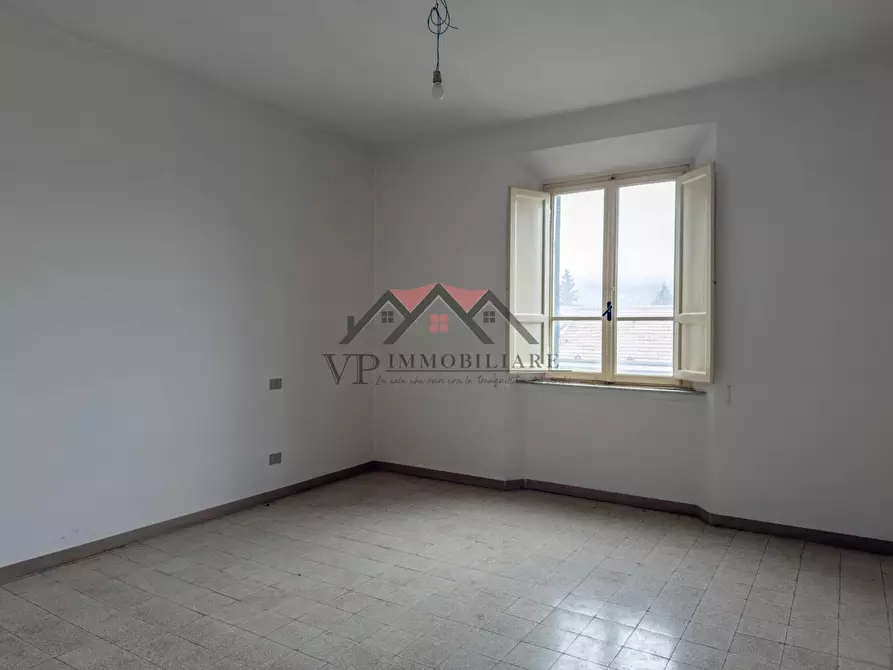 Immagine 5 di Appartamento in vendita  a Pomarance