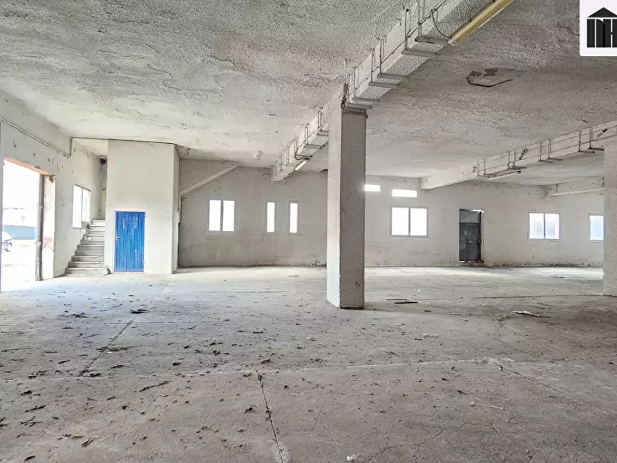 Immagine 12 di Capannone industriale in vendita  a Santa Croce Sull'arno