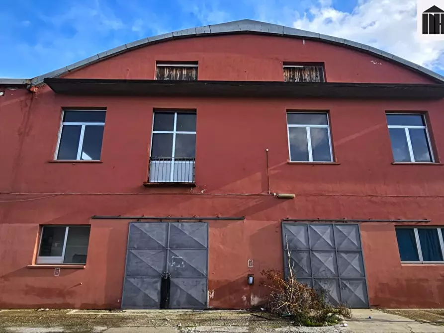 Immagine 19 di Capannone industriale in vendita  a Santa Croce Sull'arno