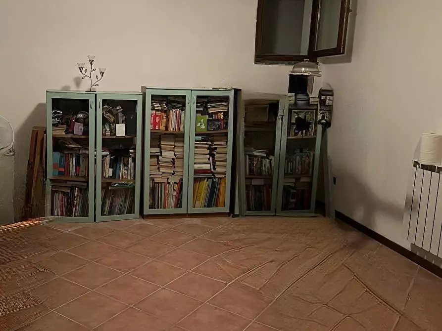 Immagine 4 di Appartamento in vendita  a Viareggio