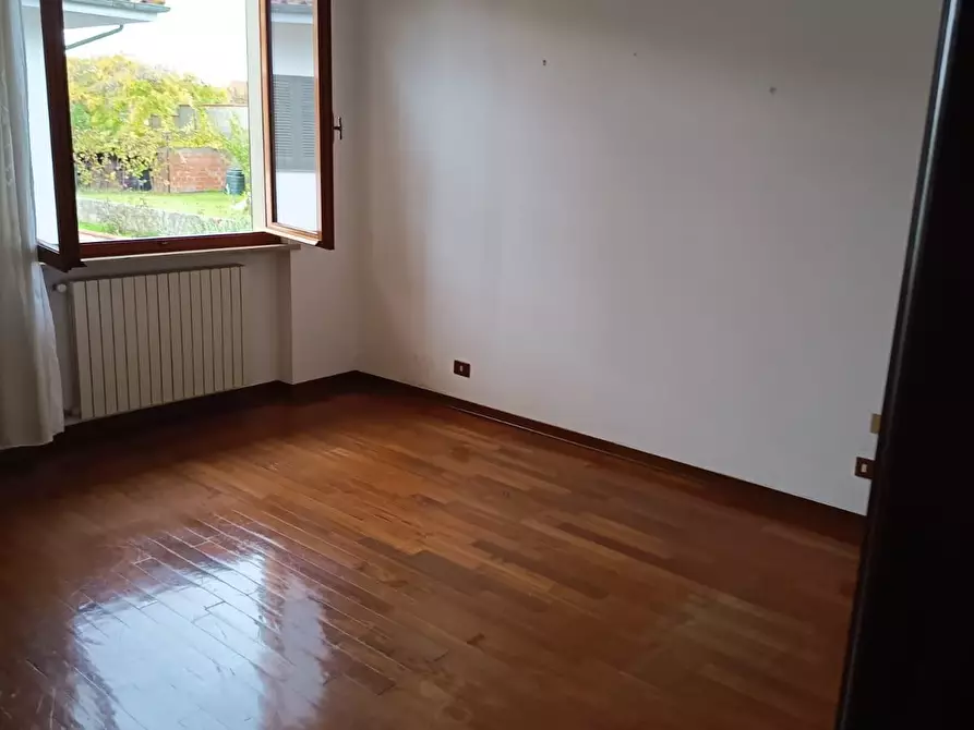 Immagine 26 di Villa in vendita  a Casciana Terme Lari