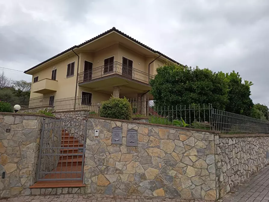Immagine 53 di Villa in vendita  a Casciana Terme Lari