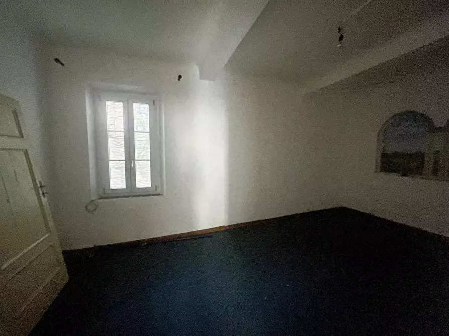 Immagine 16 di Appartamento in vendita  a Lucca