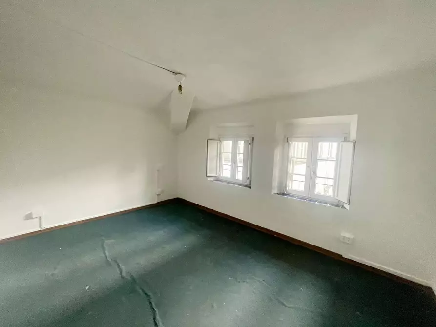 Immagine 22 di Appartamento in vendita  a Lucca