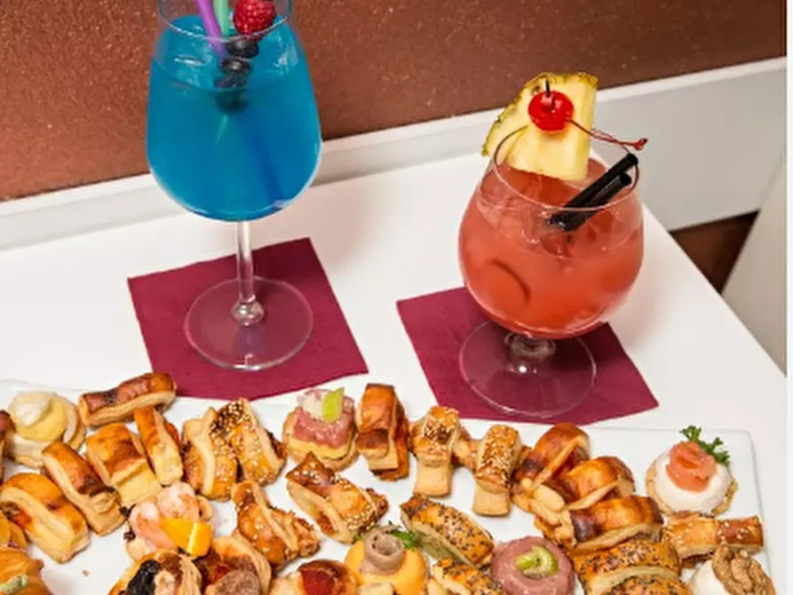 Immagine 19 di Bar / Ristorante in vendita  a Venaria Reale