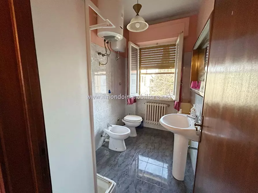 Immagine 10 di Appartamento in vendita  a Rosignano Marittimo