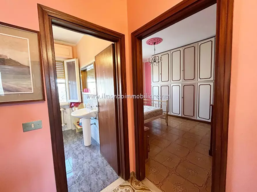 Immagine 13 di Appartamento in vendita  a Rosignano Marittimo