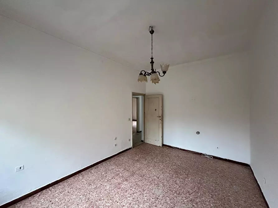 Immagine 11 di Appartamento in vendita  a Pontedera