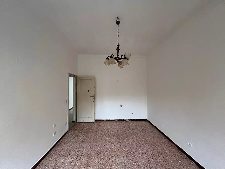 Immagine 10 di Appartamento in vendita  a Pontedera