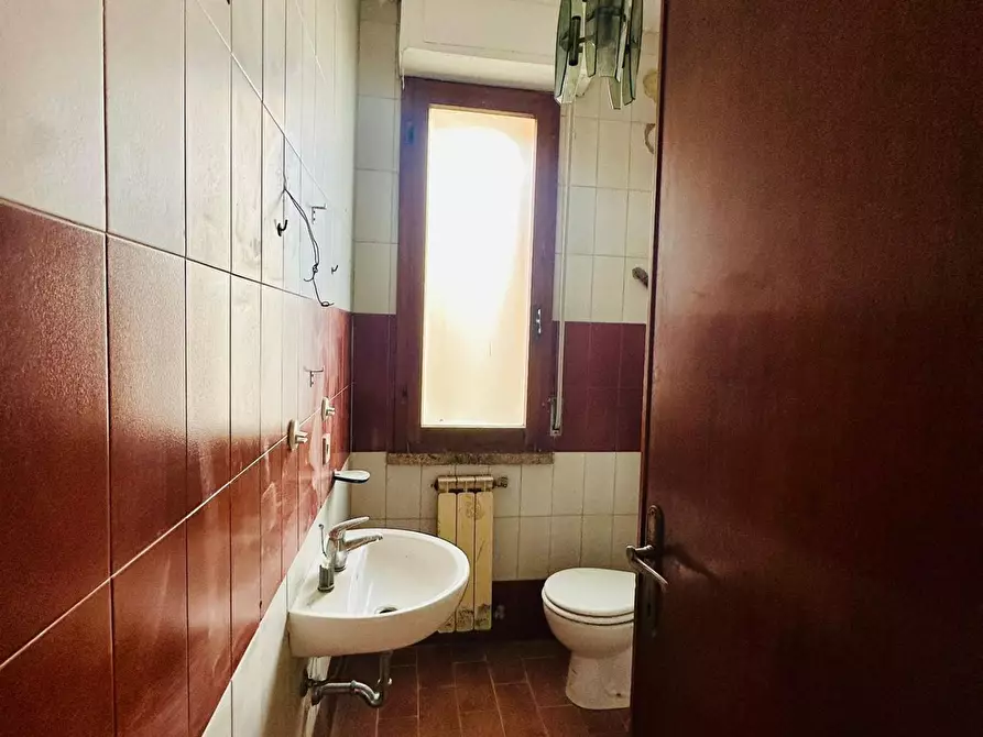 Immagine 19 di Appartamento in vendita  a Pisa