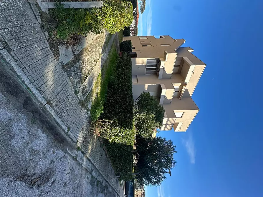 Immagine 4 di Appartamento in vendita  a Pisa