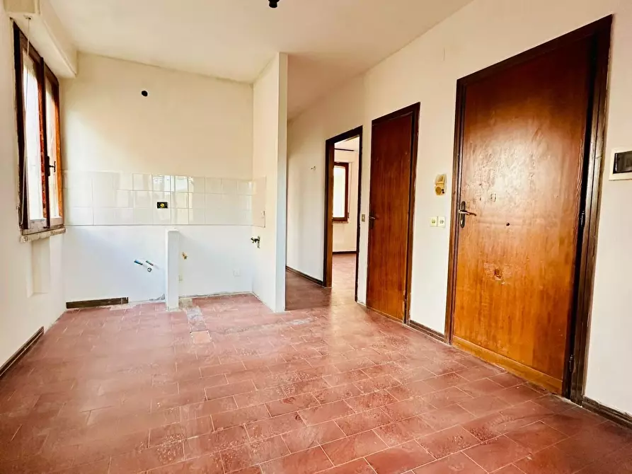 Immagine 23 di Appartamento in vendita  a Pisa