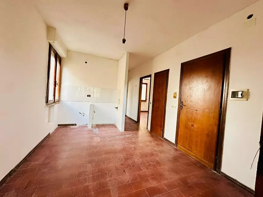 Immagine 27 di Appartamento in vendita  a Pisa
