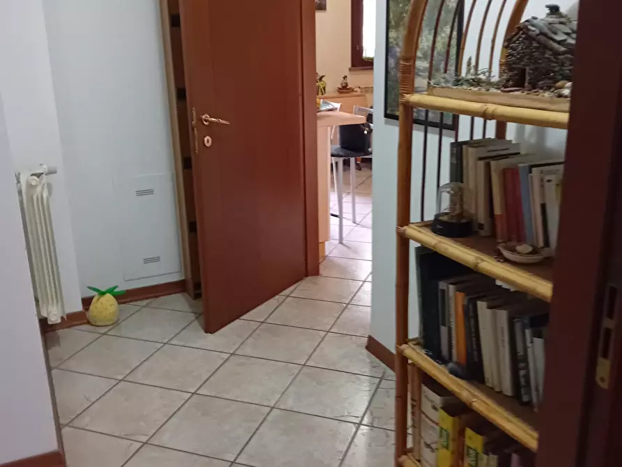 Immagine 4 di Appartamento in vendita  a Prato