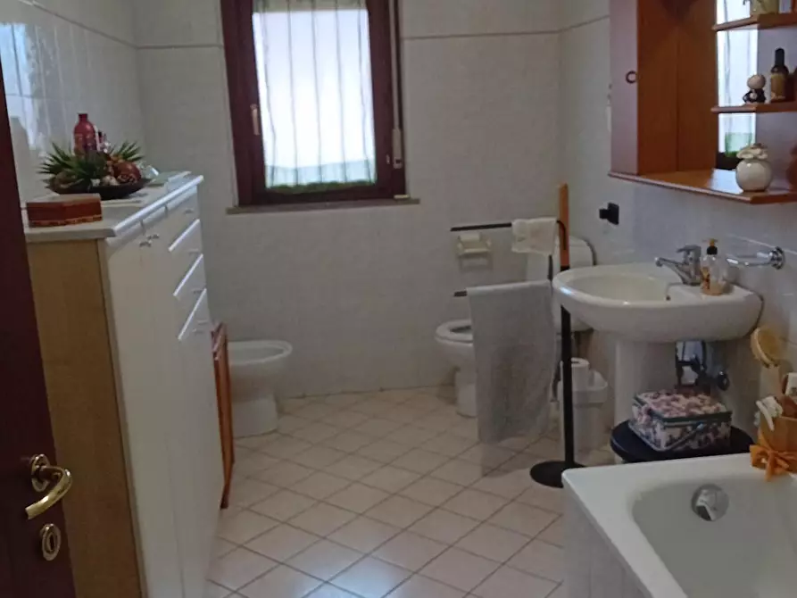 Immagine 5 di Appartamento in vendita  a Prato