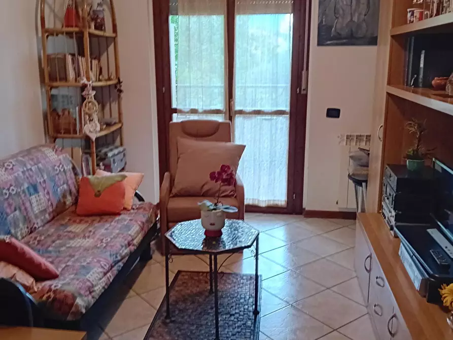 Immagine 6 di Appartamento in vendita  a Prato