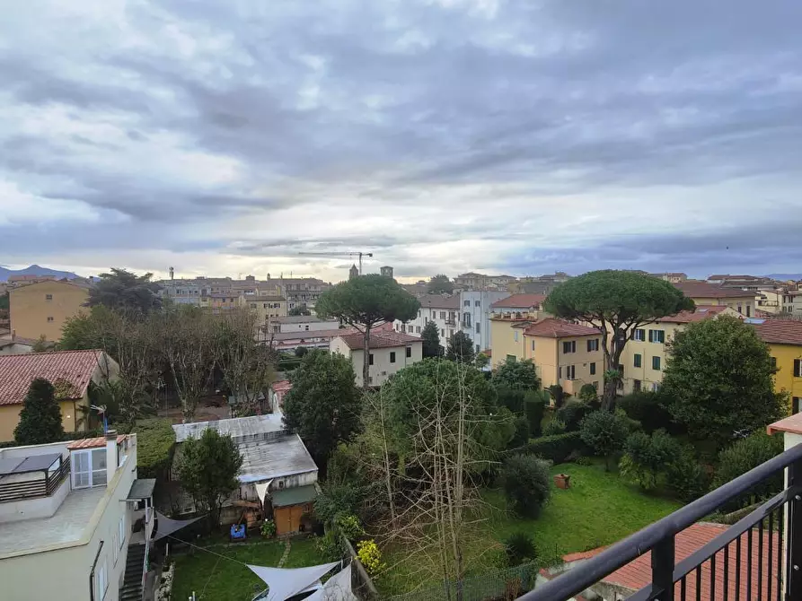 Immagine 30 di Mansarda in vendita  a Pisa