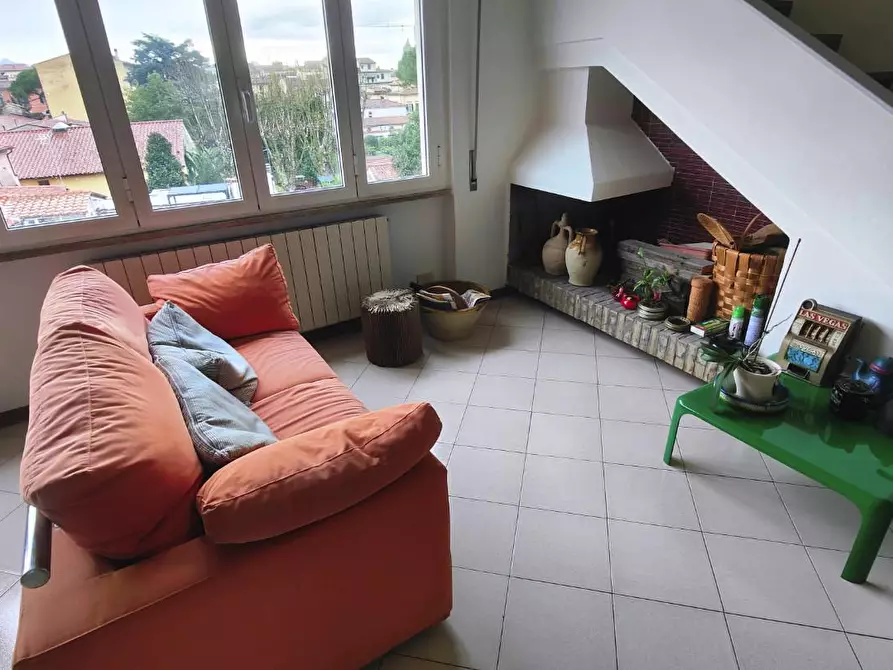 Immagine 24 di Mansarda in vendita  a Pisa