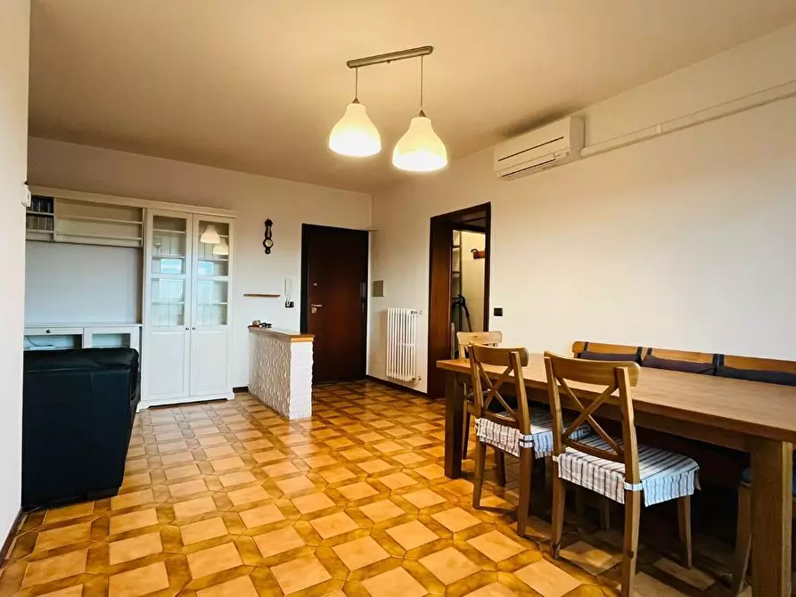 Immagine 3 di Appartamento in vendita  a Cascina