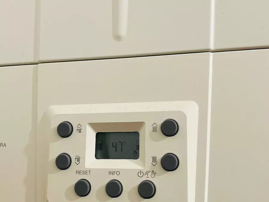 Immagine 6 di Appartamento in vendita  a Cascina