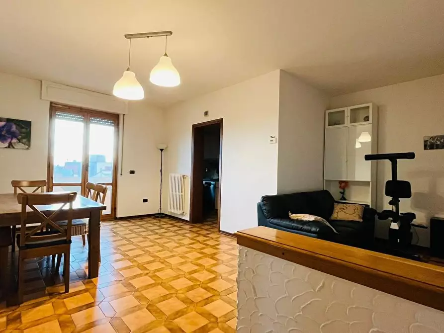 Immagine 1 di Appartamento in vendita  a Cascina