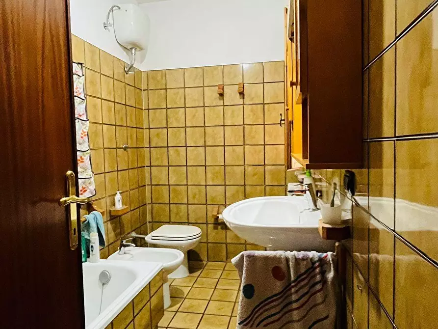 Immagine 13 di Appartamento in vendita  a Cascina