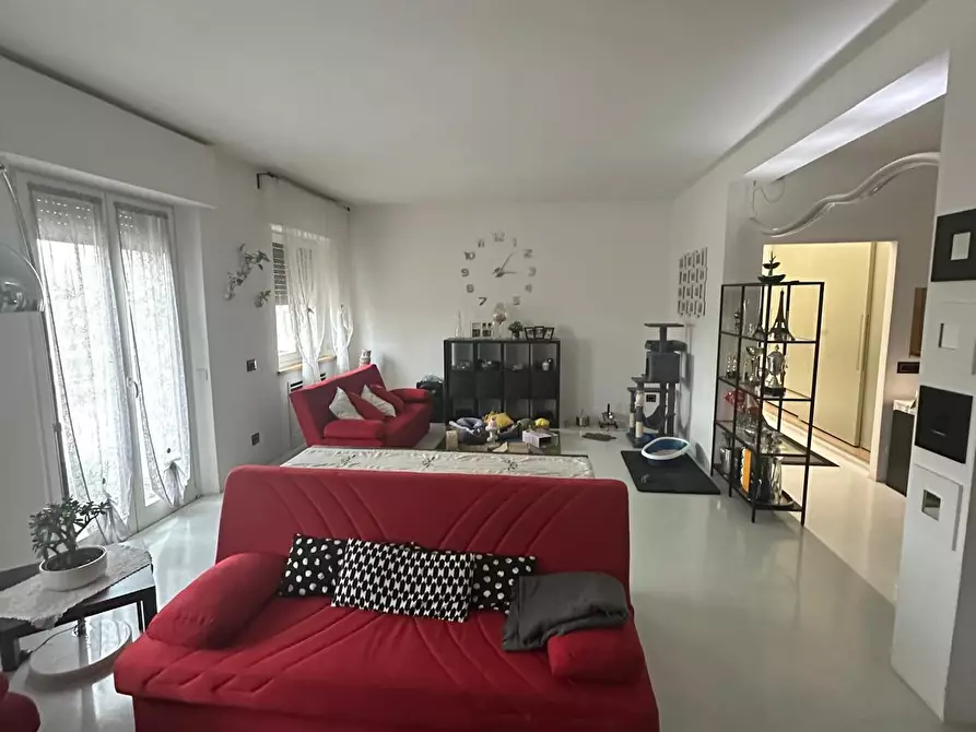 Immagine 1 di Appartamento in vendita  a Pisa