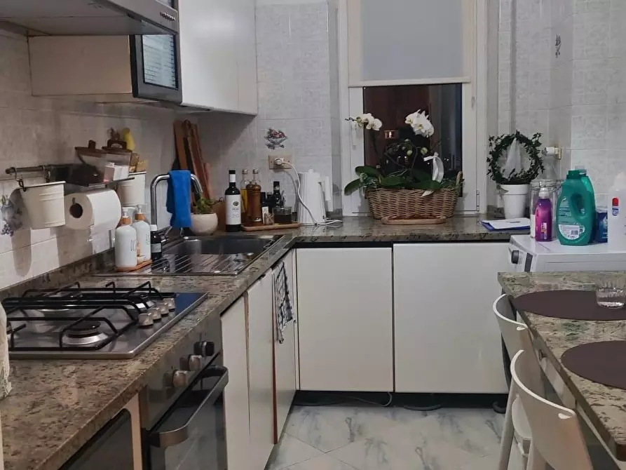 Immagine 12 di Appartamento in vendita  a Carrara