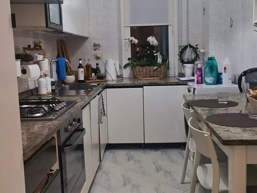 Immagine 13 di Appartamento in vendita  a Carrara