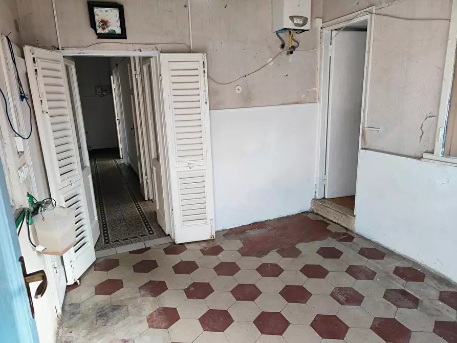 Immagine 13 di Appartamento in vendita  a Livorno