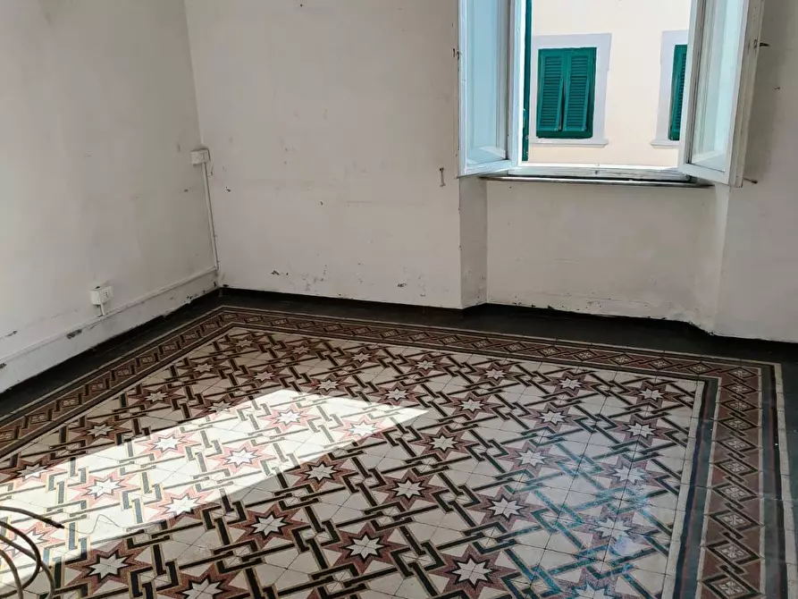 Immagine 18 di Appartamento in vendita  a Livorno