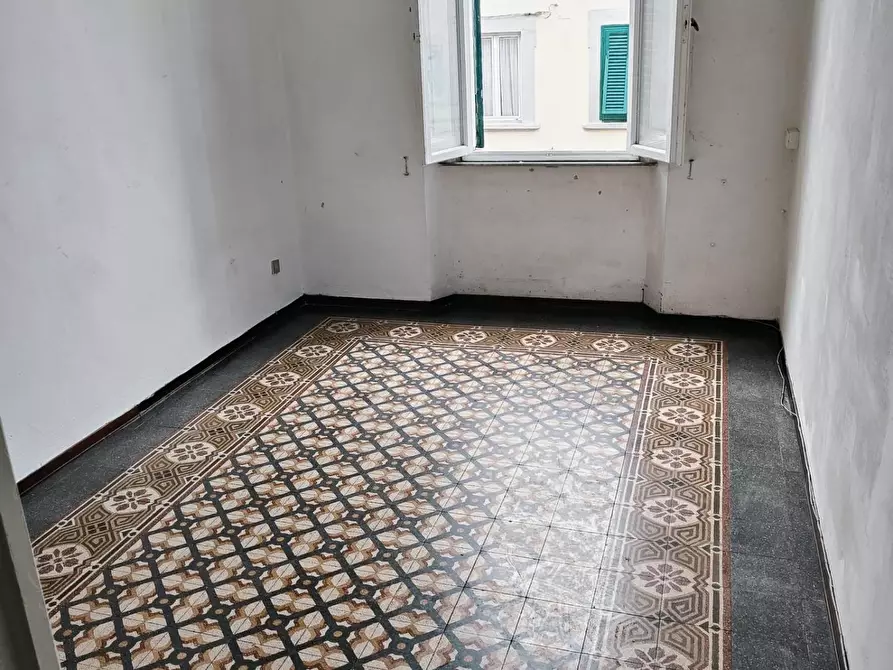 Immagine 10 di Appartamento in vendita  a Livorno