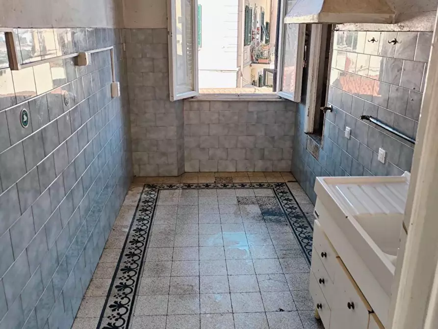 Immagine 15 di Appartamento in vendita  a Livorno