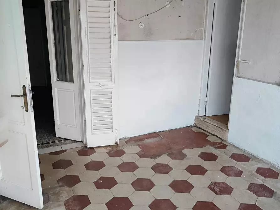 Immagine 11 di Appartamento in vendita  a Livorno