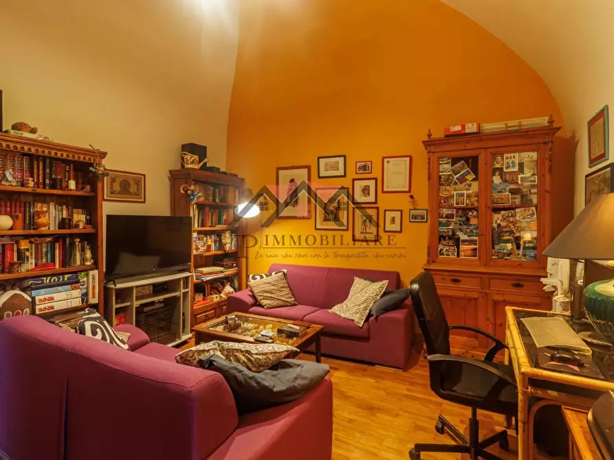 Immagine 2 di Appartamento in vendita  a Pomarance