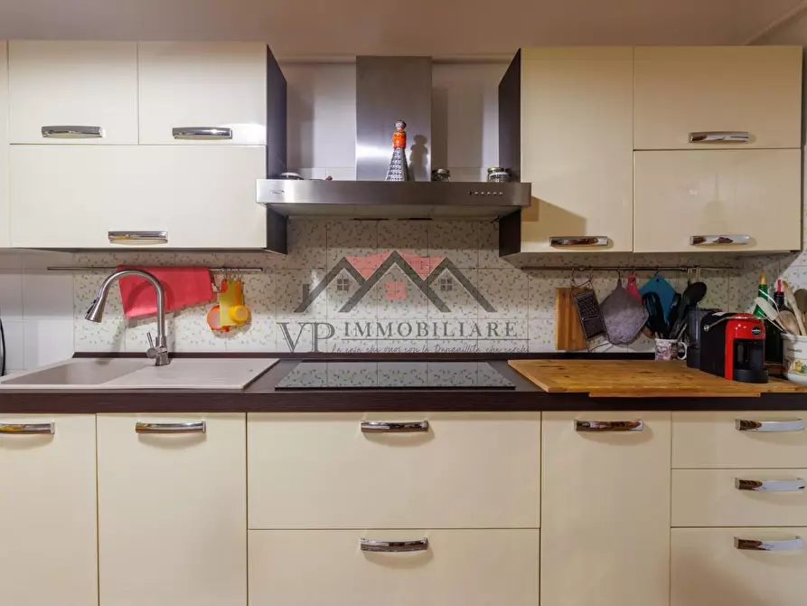 Immagine 10 di Appartamento in vendita  a Pomarance