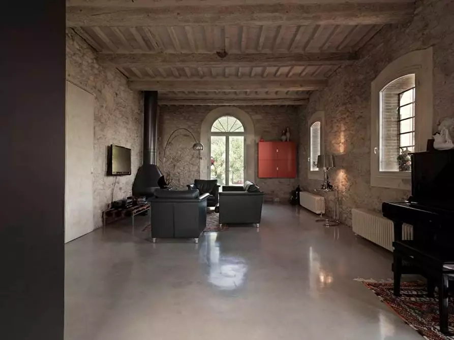 Immagine 3 di Rustico / casale in vendita  a Calci