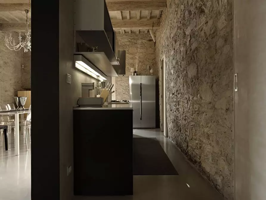 Immagine 8 di Rustico / casale in vendita  a Calci